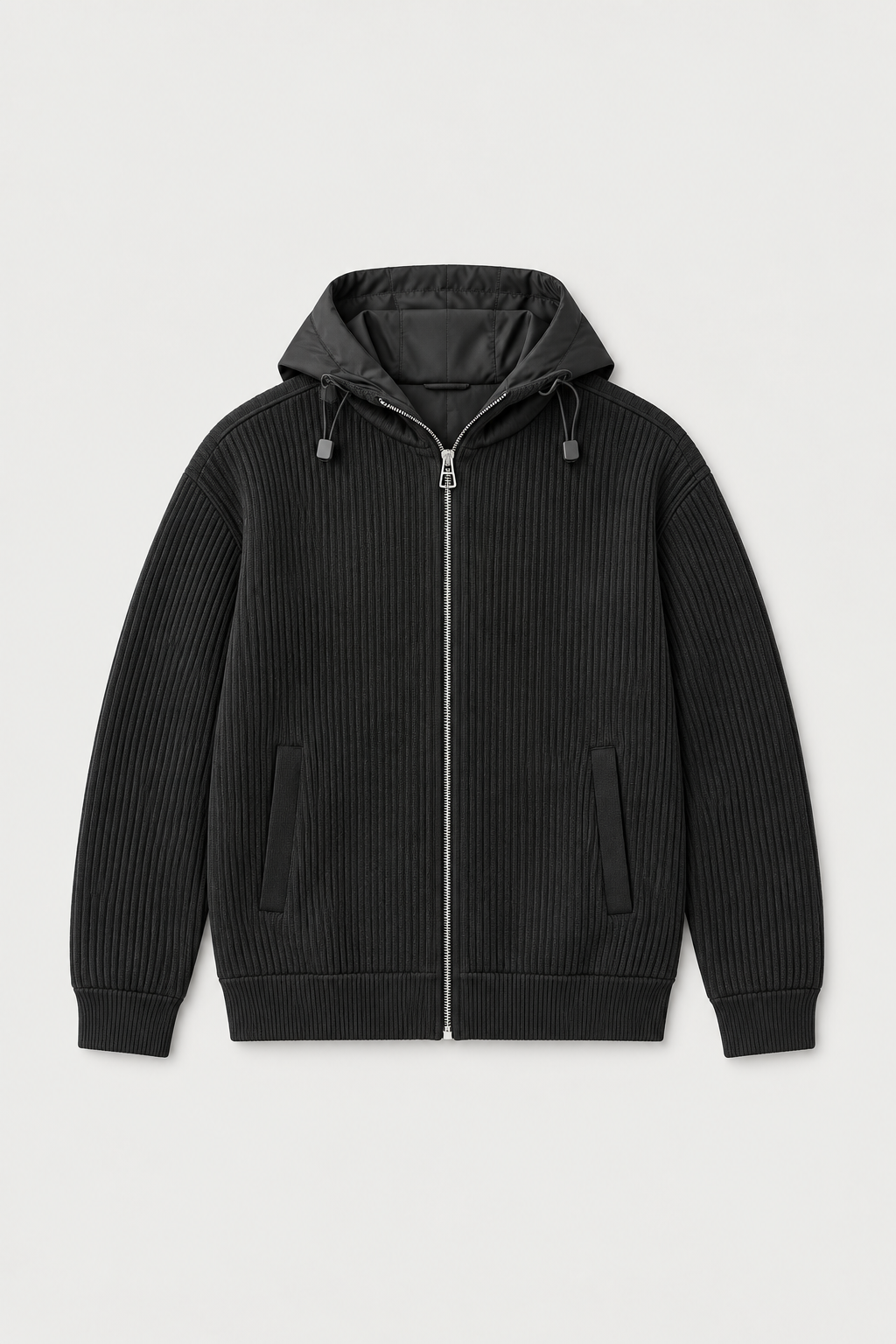 Veste zippée à capuche en maille côtelée noire, vue de face