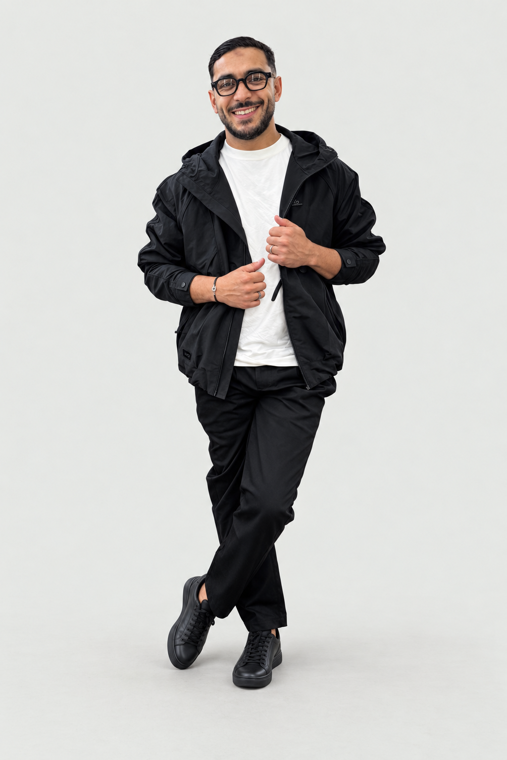 Veste à capuche à découpes