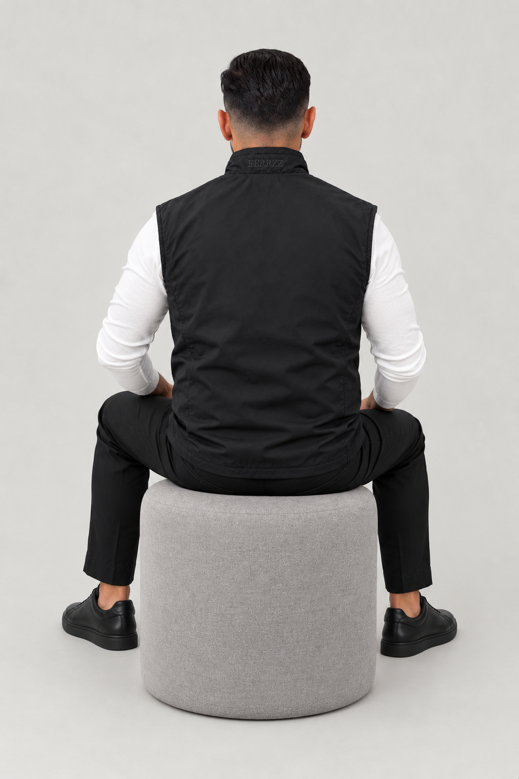 Gilet sans manches zippé